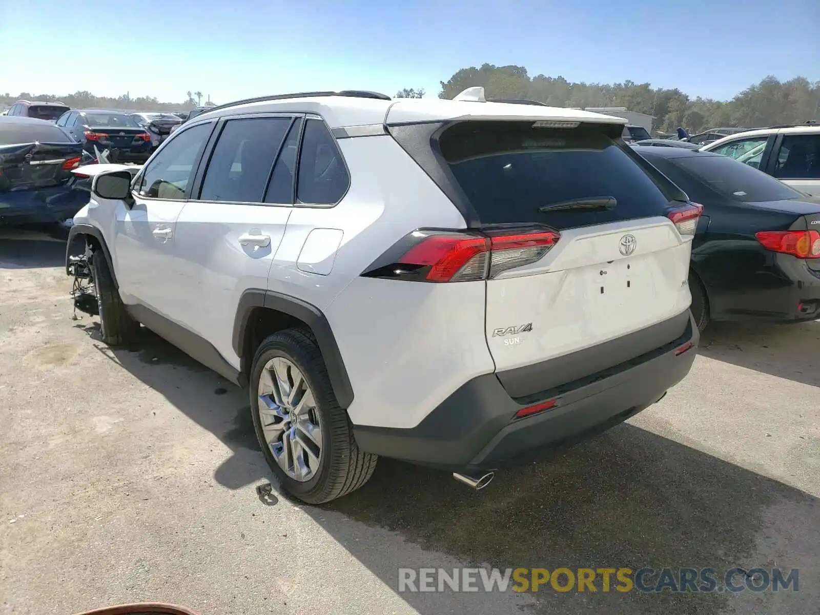 3 Photograph of a damaged car 2T3C1RFV2LC085023 TOYOTA RAV4 2020