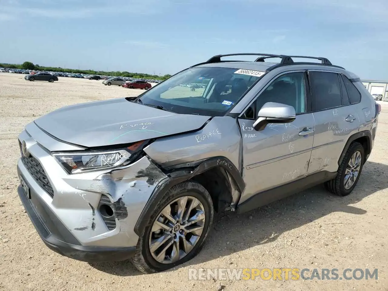 1 Photograph of a damaged car 2T3C1RFV2LW075199 TOYOTA RAV4 2020