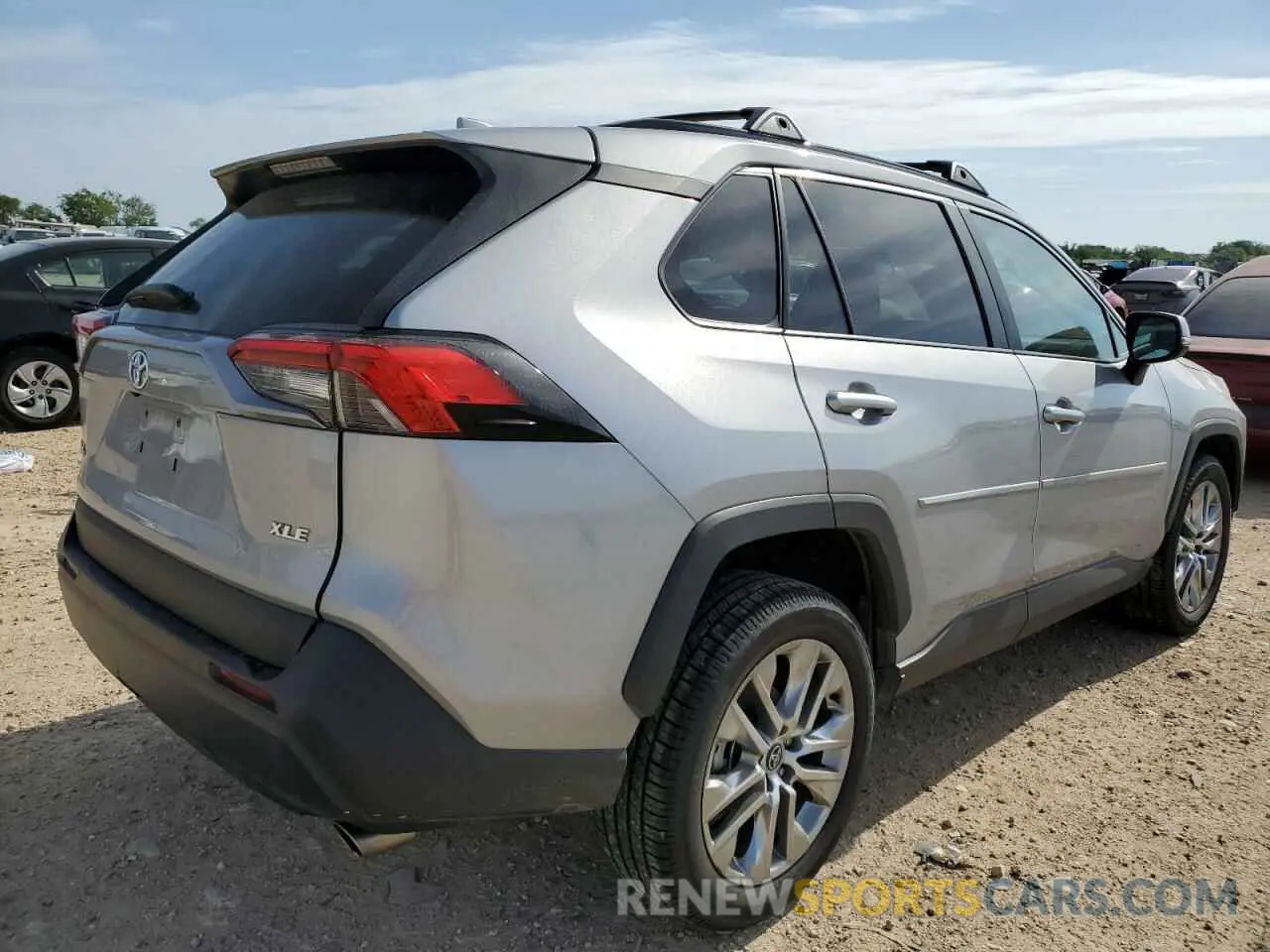 3 Photograph of a damaged car 2T3C1RFV2LW075199 TOYOTA RAV4 2020