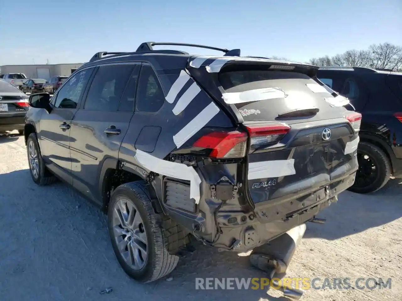 3 Photograph of a damaged car 2T3C1RFV2LW095842 TOYOTA RAV4 2020