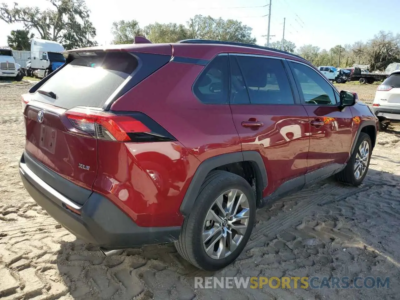 3 Photograph of a damaged car 2T3C1RFV3LC078484 TOYOTA RAV4 2020