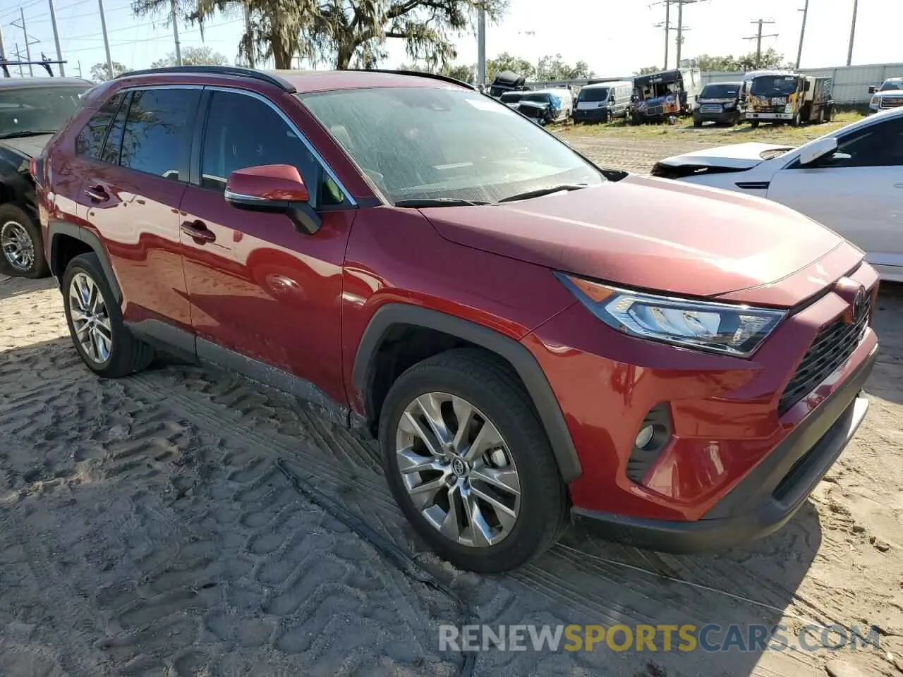 4 Photograph of a damaged car 2T3C1RFV3LC078484 TOYOTA RAV4 2020