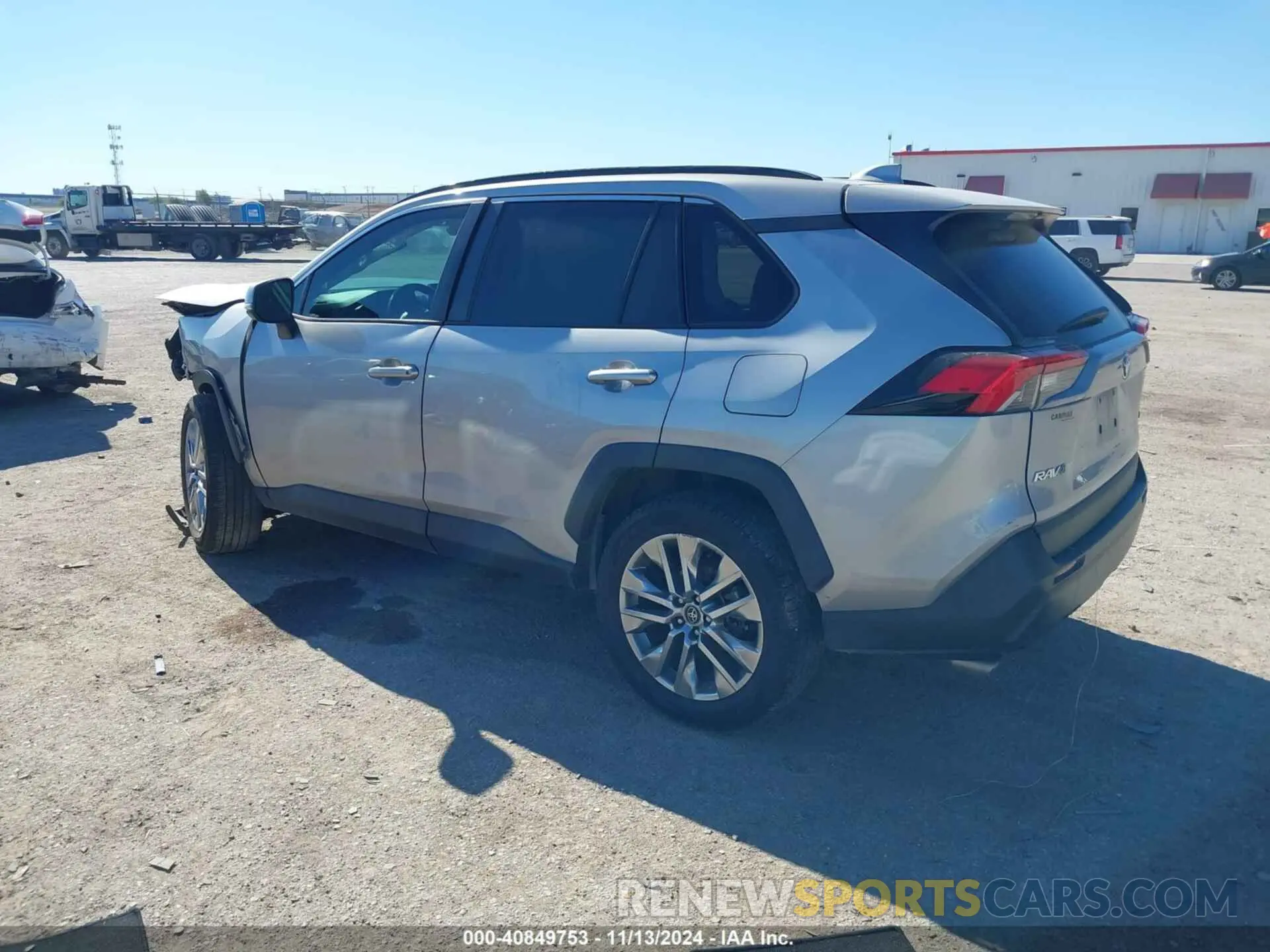 3 Photograph of a damaged car 2T3C1RFV3LW070271 TOYOTA RAV4 2020