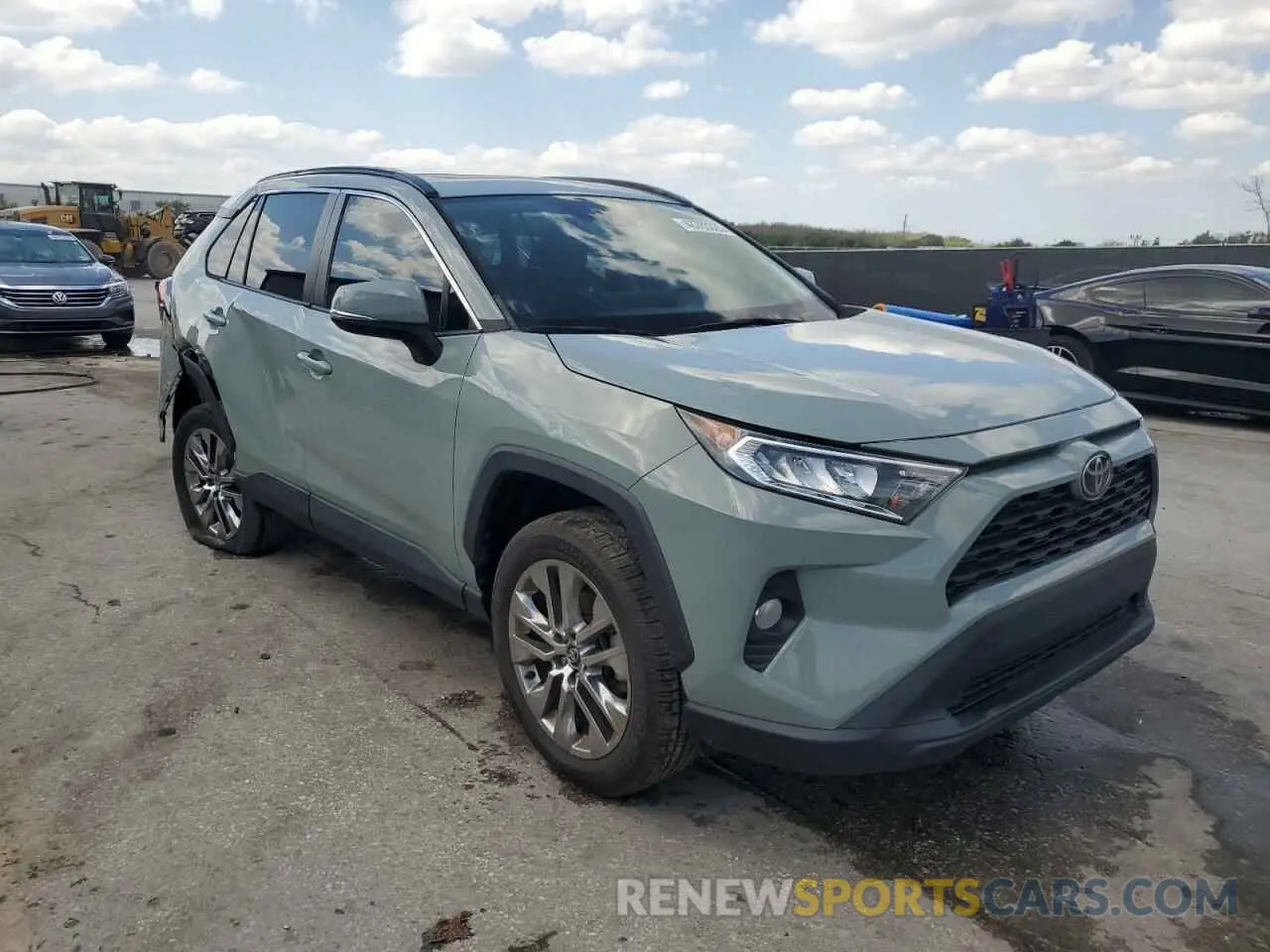4 Photograph of a damaged car 2T3C1RFV4LC043016 TOYOTA RAV4 2020