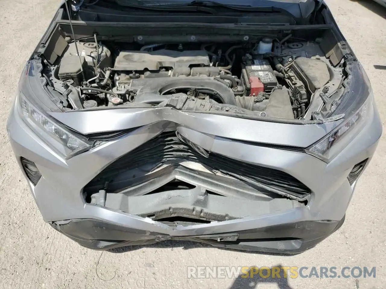 12 Photograph of a damaged car 2T3C1RFV4LC065341 TOYOTA RAV4 2020