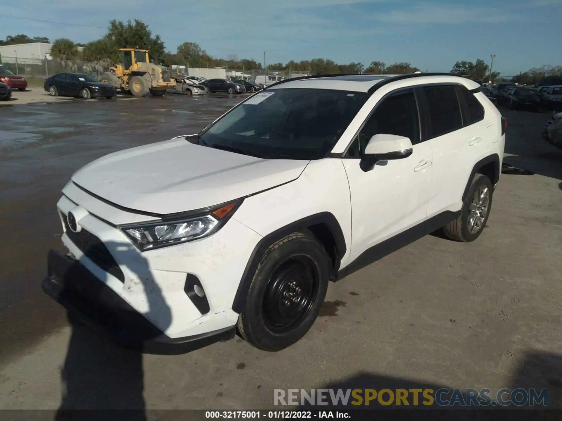 2 Photograph of a damaged car 2T3C1RFV4LC065517 TOYOTA RAV4 2020