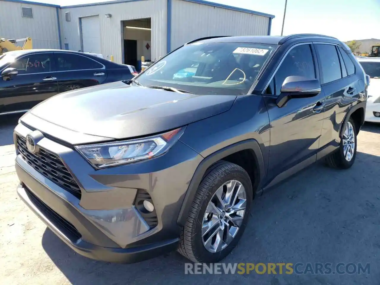 1 Photograph of a damaged car 2T3C1RFV4LC068109 TOYOTA RAV4 2020