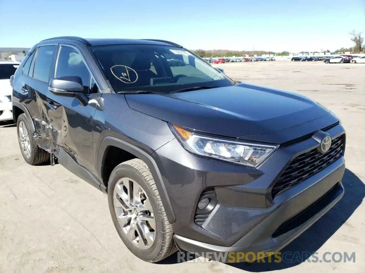 4 Photograph of a damaged car 2T3C1RFV4LC068109 TOYOTA RAV4 2020