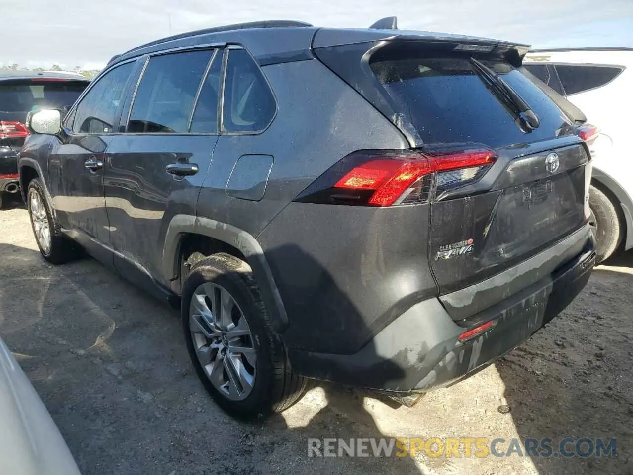 2 Photograph of a damaged car 2T3C1RFV4LC082379 TOYOTA RAV4 2020