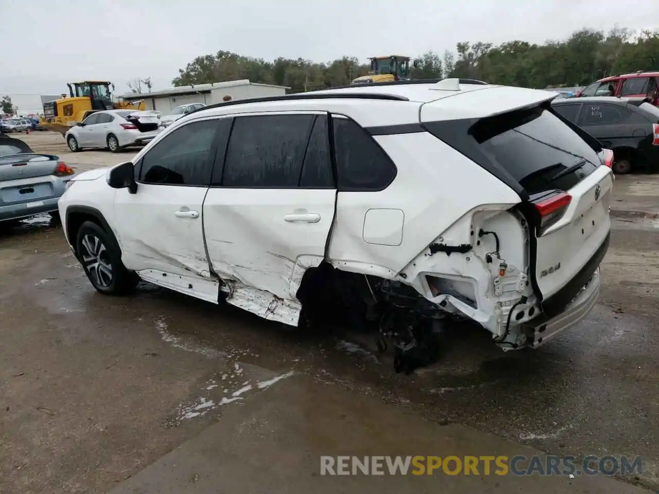 2 Photograph of a damaged car 2T3C1RFV4LW062101 TOYOTA RAV4 2020