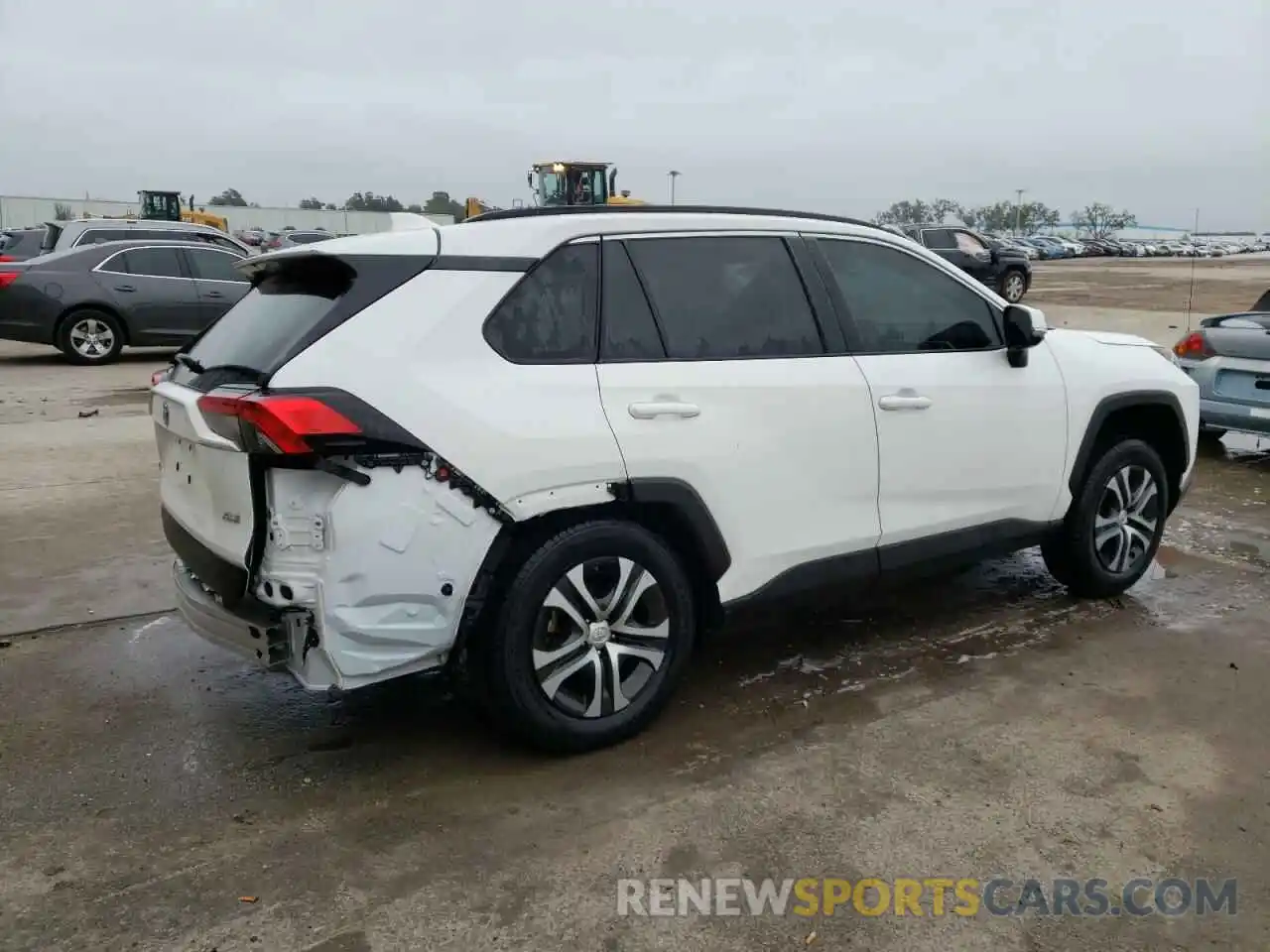 3 Photograph of a damaged car 2T3C1RFV4LW062101 TOYOTA RAV4 2020