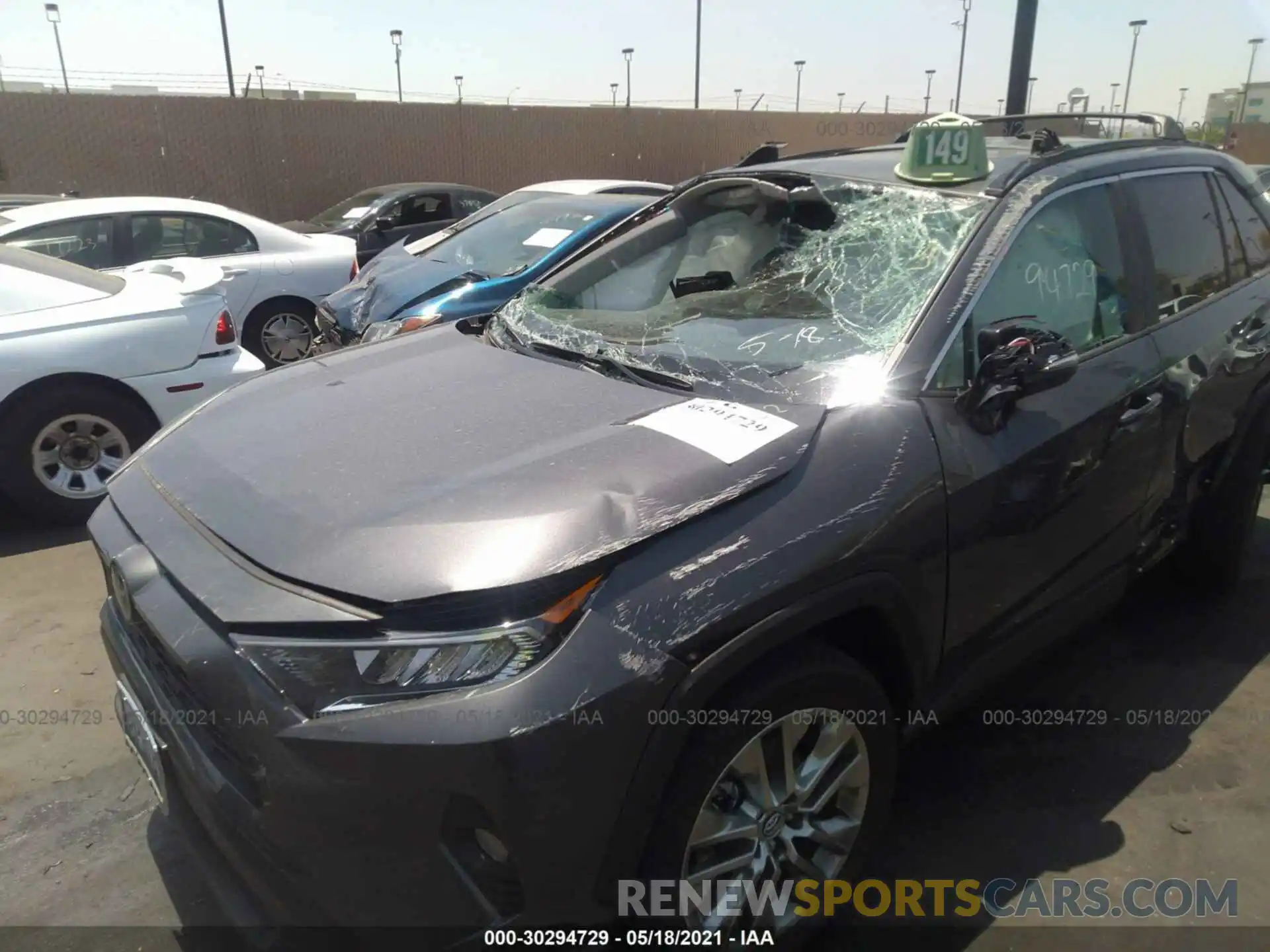 6 Photograph of a damaged car 2T3C1RFV4LW071445 TOYOTA RAV4 2020