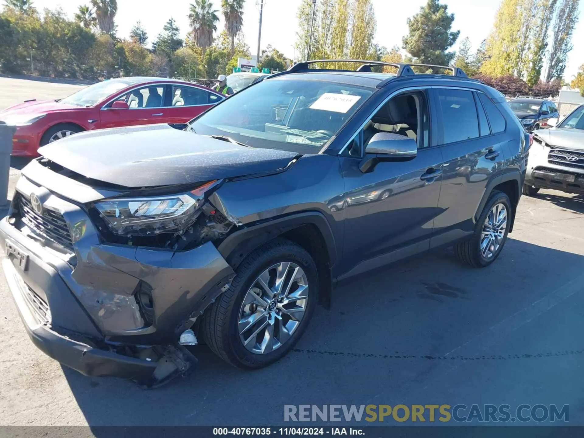 2 Photograph of a damaged car 2T3C1RFV4LW083871 TOYOTA RAV4 2020