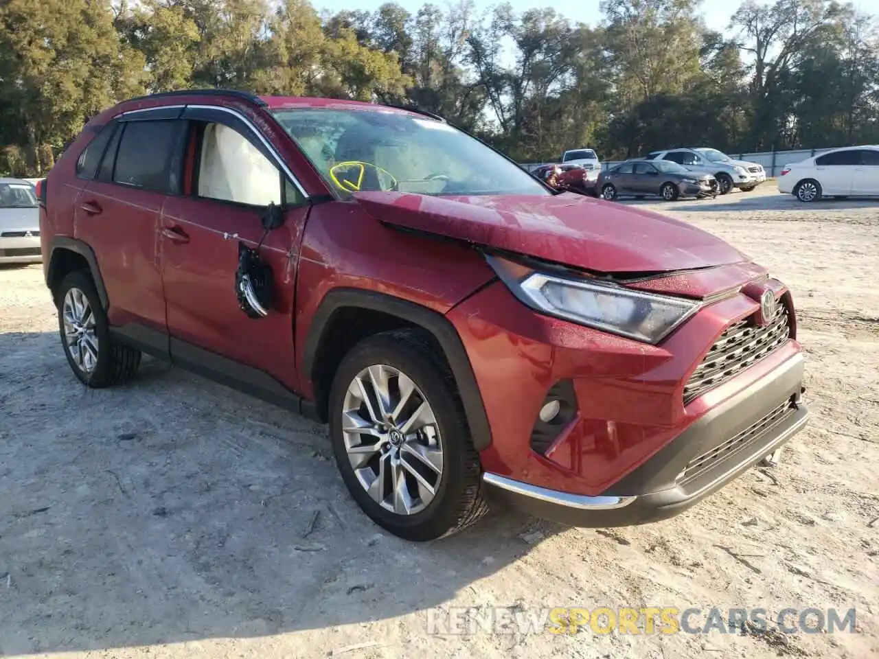 1 Photograph of a damaged car 2T3C1RFV5LC078244 TOYOTA RAV4 2020