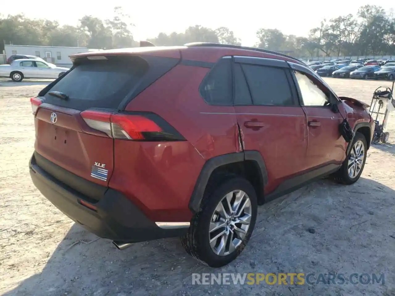 4 Photograph of a damaged car 2T3C1RFV5LC078244 TOYOTA RAV4 2020