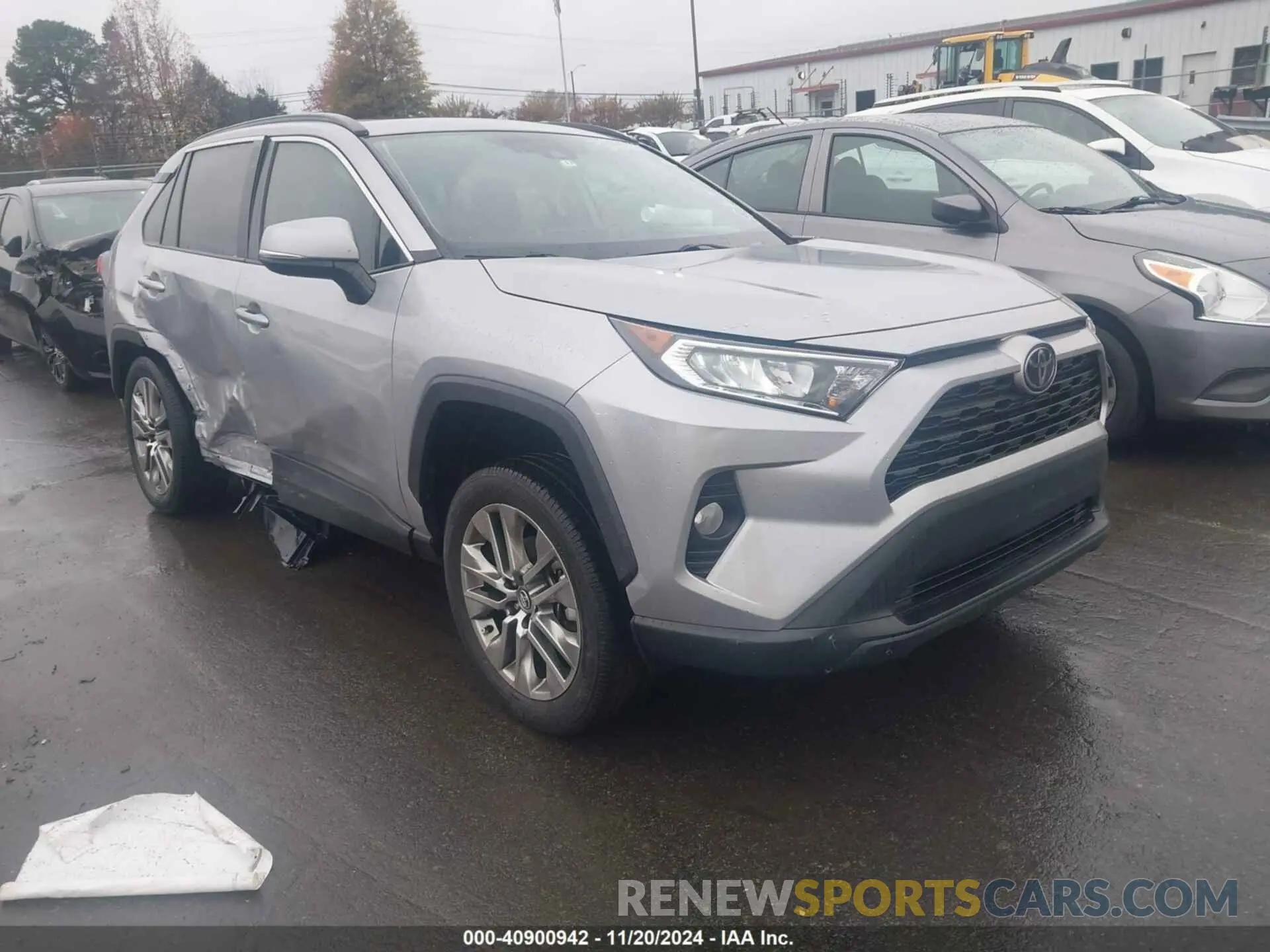 1 Photograph of a damaged car 2T3C1RFV5LW065749 TOYOTA RAV4 2020
