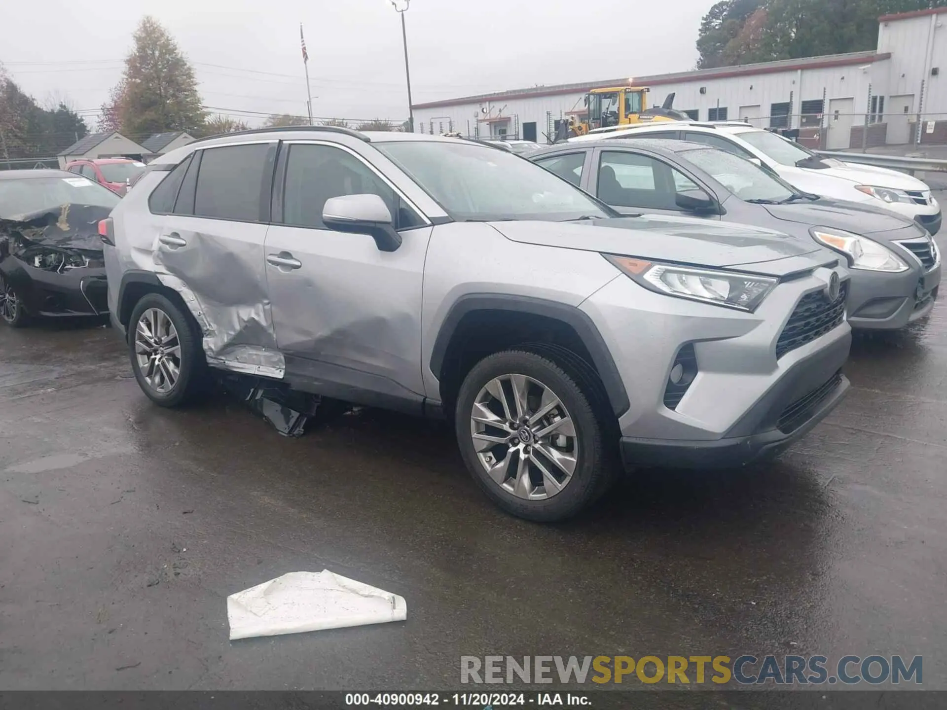 13 Photograph of a damaged car 2T3C1RFV5LW065749 TOYOTA RAV4 2020