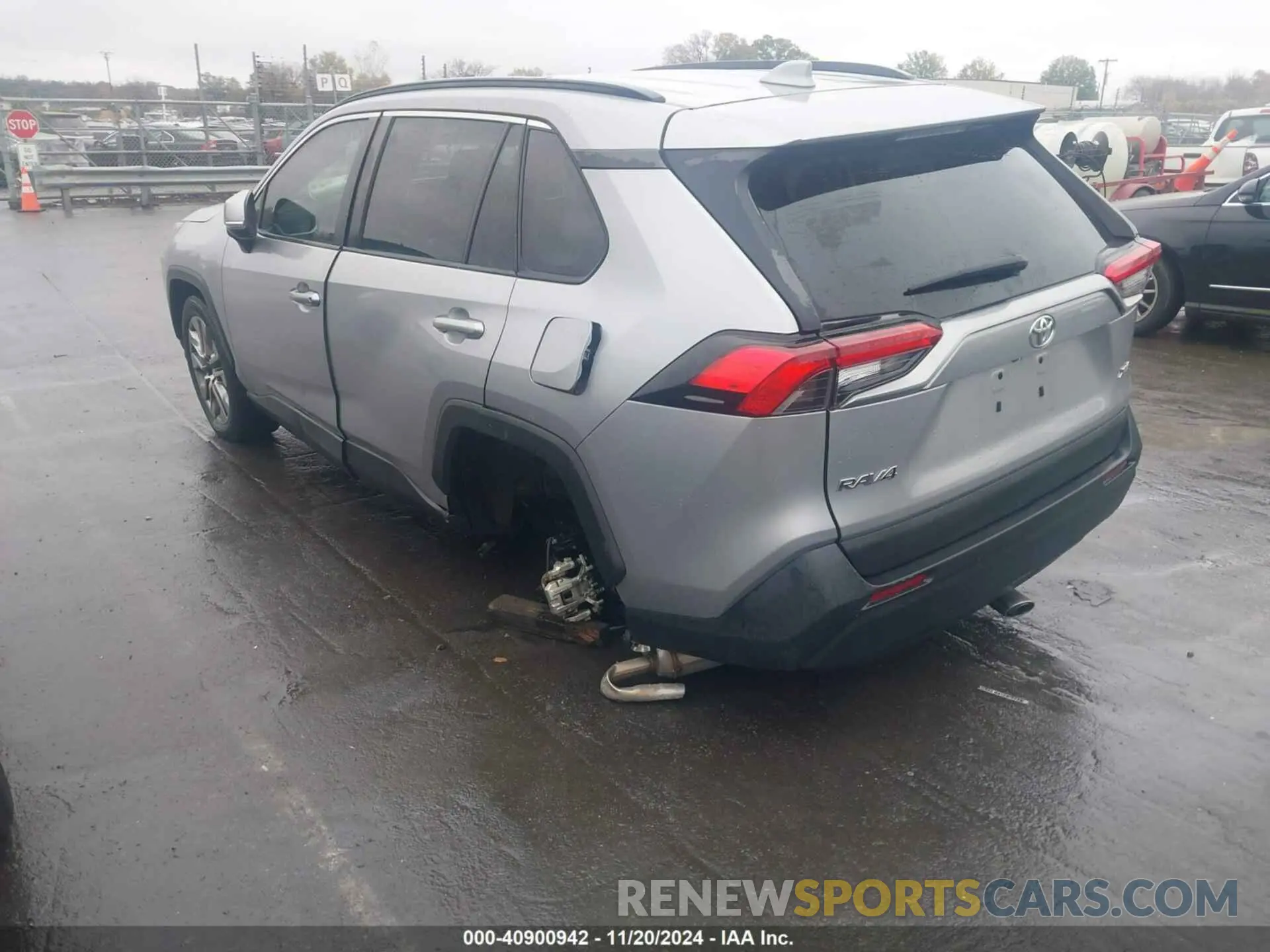 3 Photograph of a damaged car 2T3C1RFV5LW065749 TOYOTA RAV4 2020