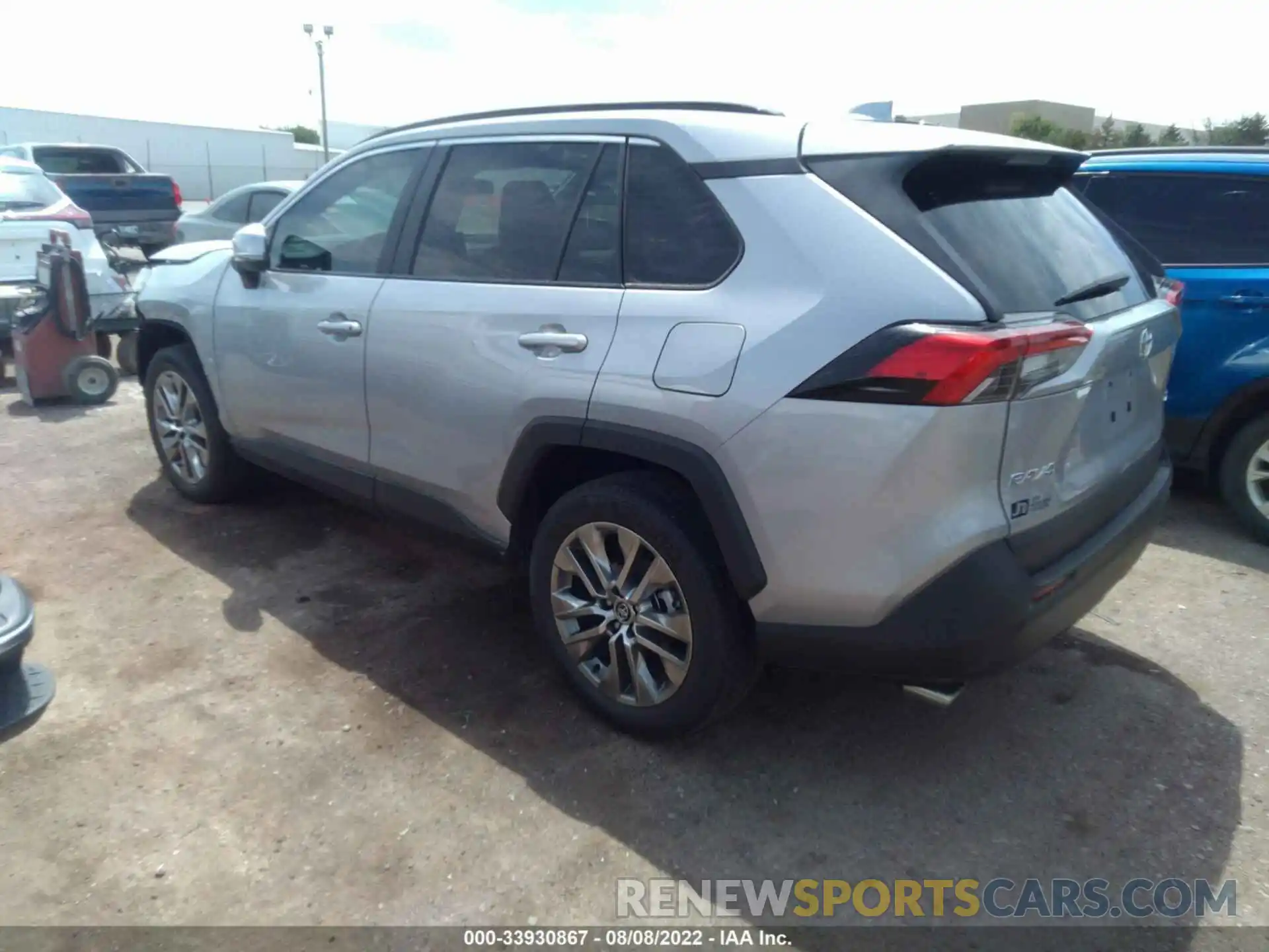 3 Photograph of a damaged car 2T3C1RFV6LW071012 TOYOTA RAV4 2020