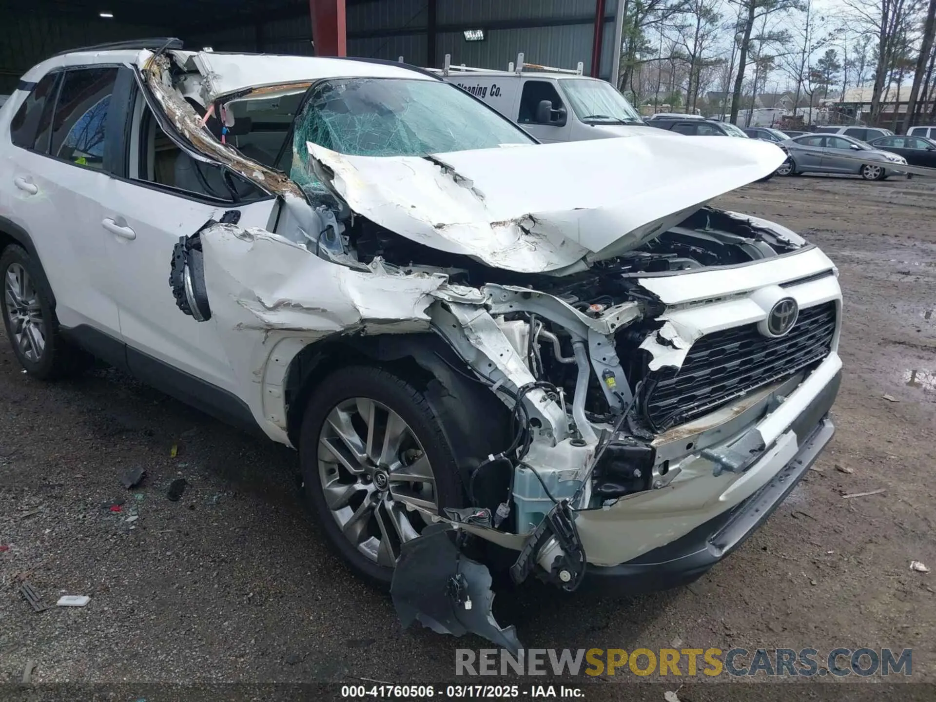 6 Photograph of a damaged car 2T3C1RFV7LC039820 TOYOTA RAV4 2020