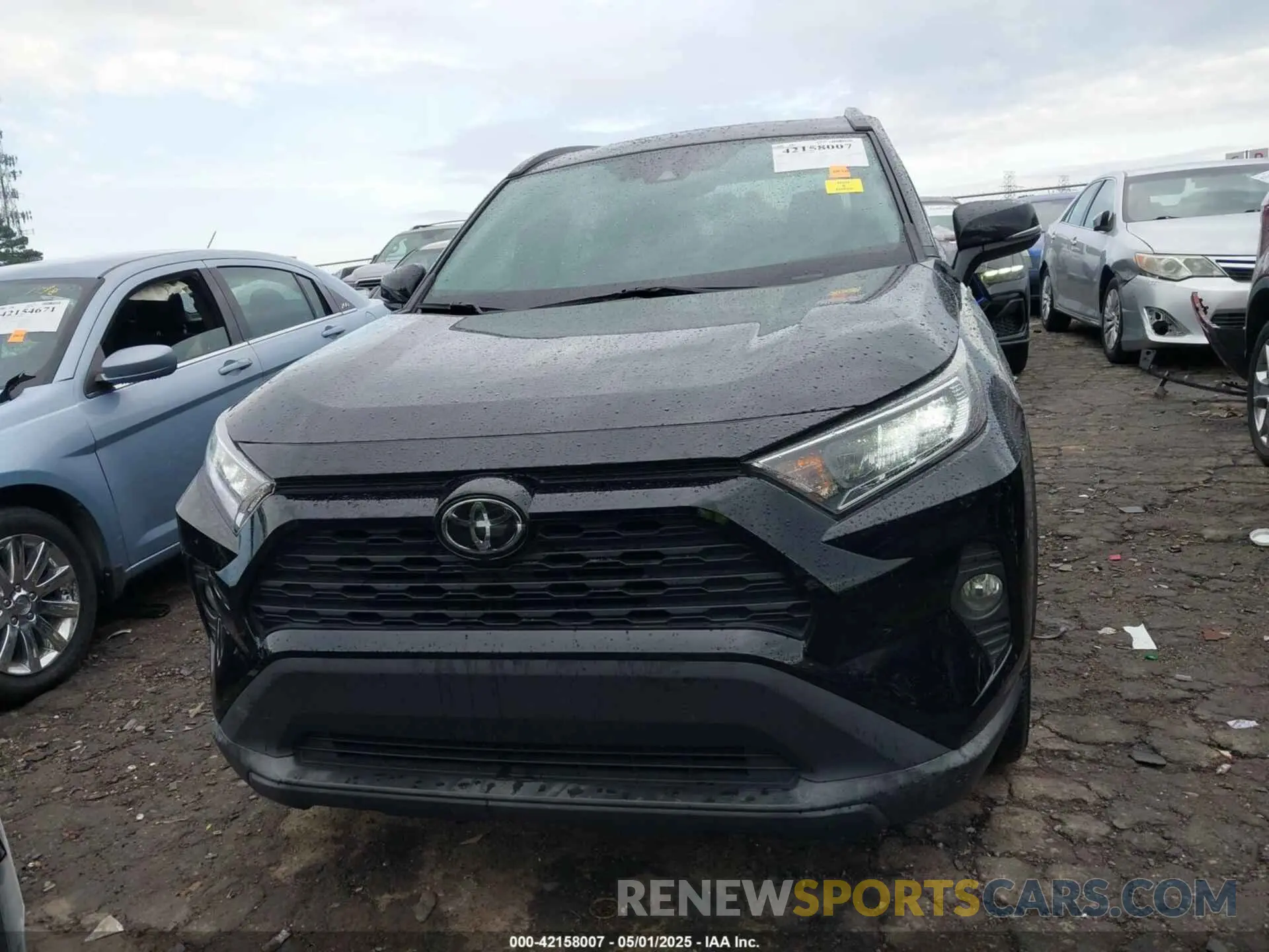 12 Photograph of a damaged car 2T3C1RFV7LC060540 TOYOTA RAV4 2020