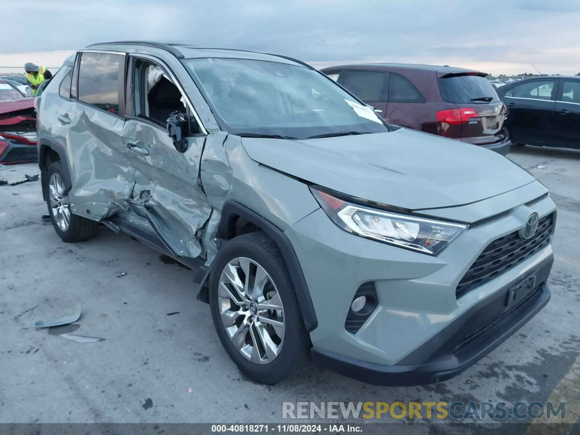 1 Photograph of a damaged car 2T3C1RFV7LW090779 TOYOTA RAV4 2020