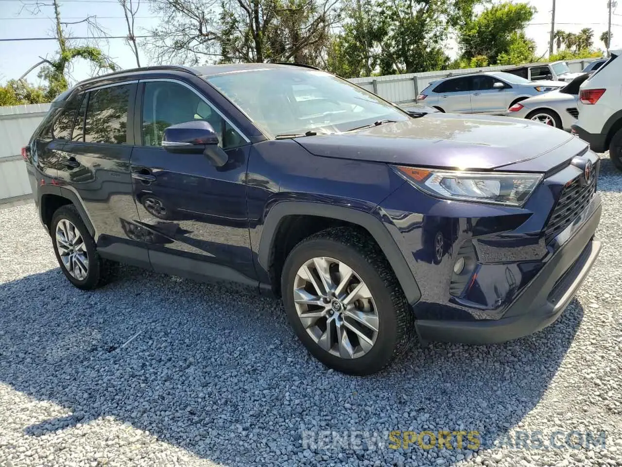 4 Photograph of a damaged car 2T3C1RFV7LW092158 TOYOTA RAV4 2020