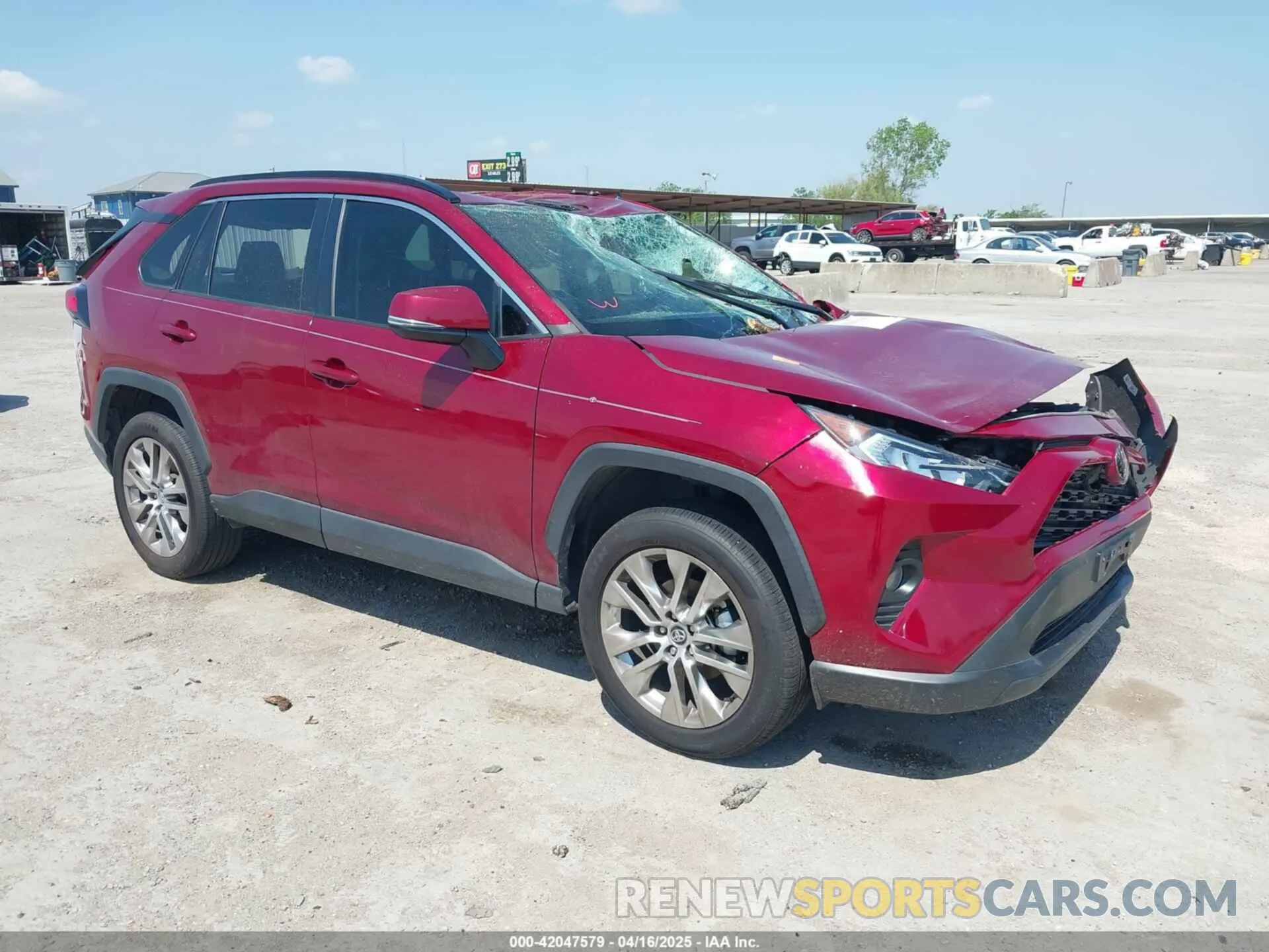 1 Photograph of a damaged car 2T3C1RFV7LW096307 TOYOTA RAV4 2020