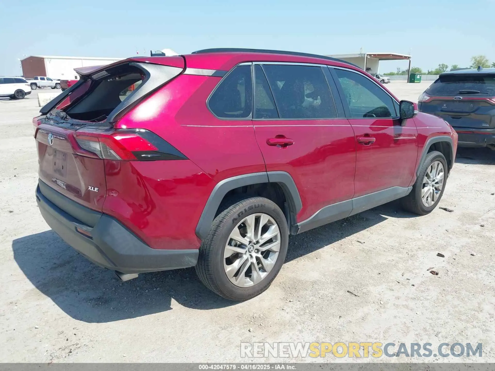 4 Photograph of a damaged car 2T3C1RFV7LW096307 TOYOTA RAV4 2020