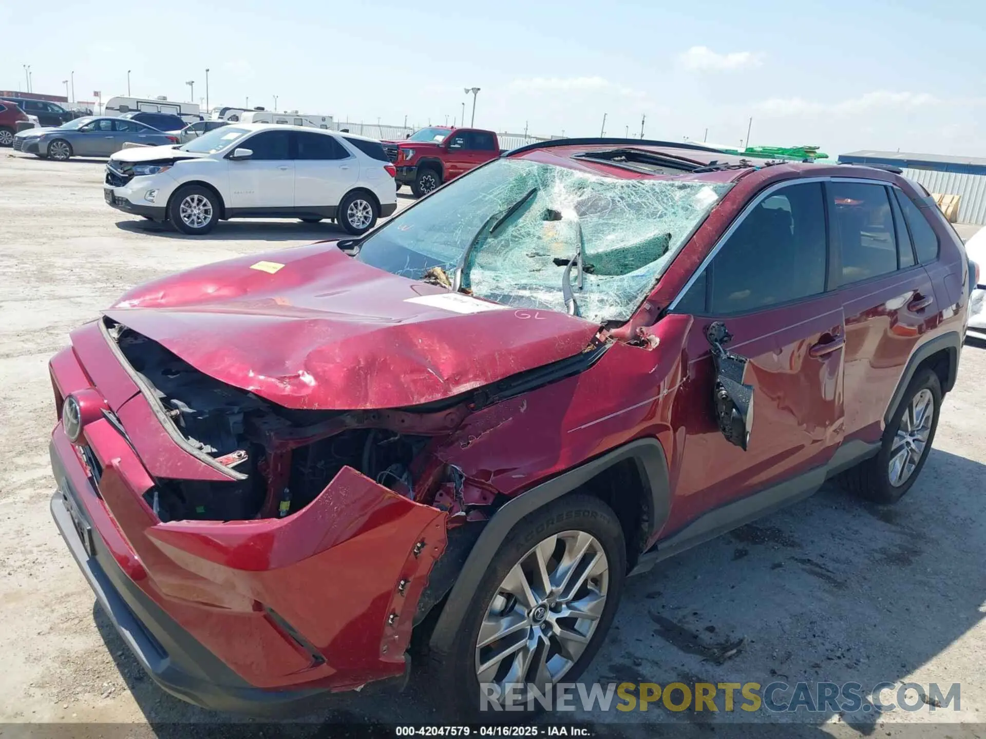 6 Photograph of a damaged car 2T3C1RFV7LW096307 TOYOTA RAV4 2020
