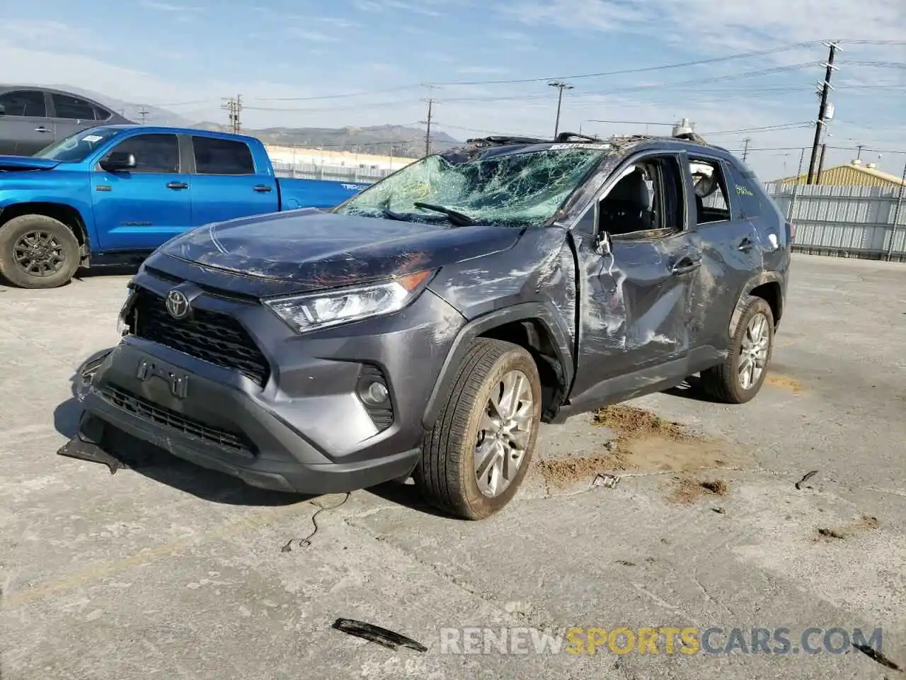 2 Photograph of a damaged car 2T3C1RFV7LW096517 TOYOTA RAV4 2020