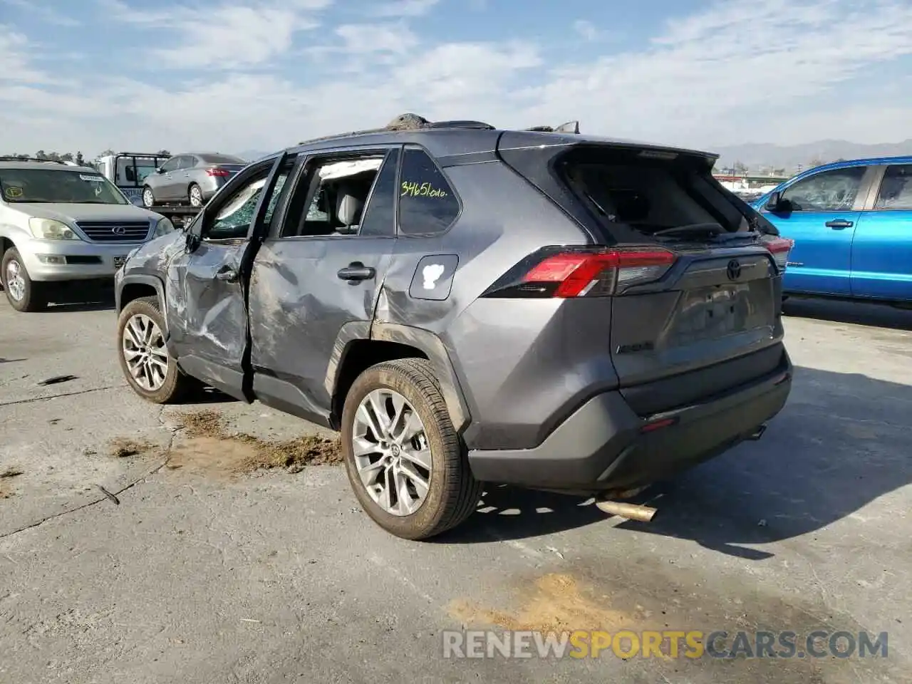 3 Photograph of a damaged car 2T3C1RFV7LW096517 TOYOTA RAV4 2020