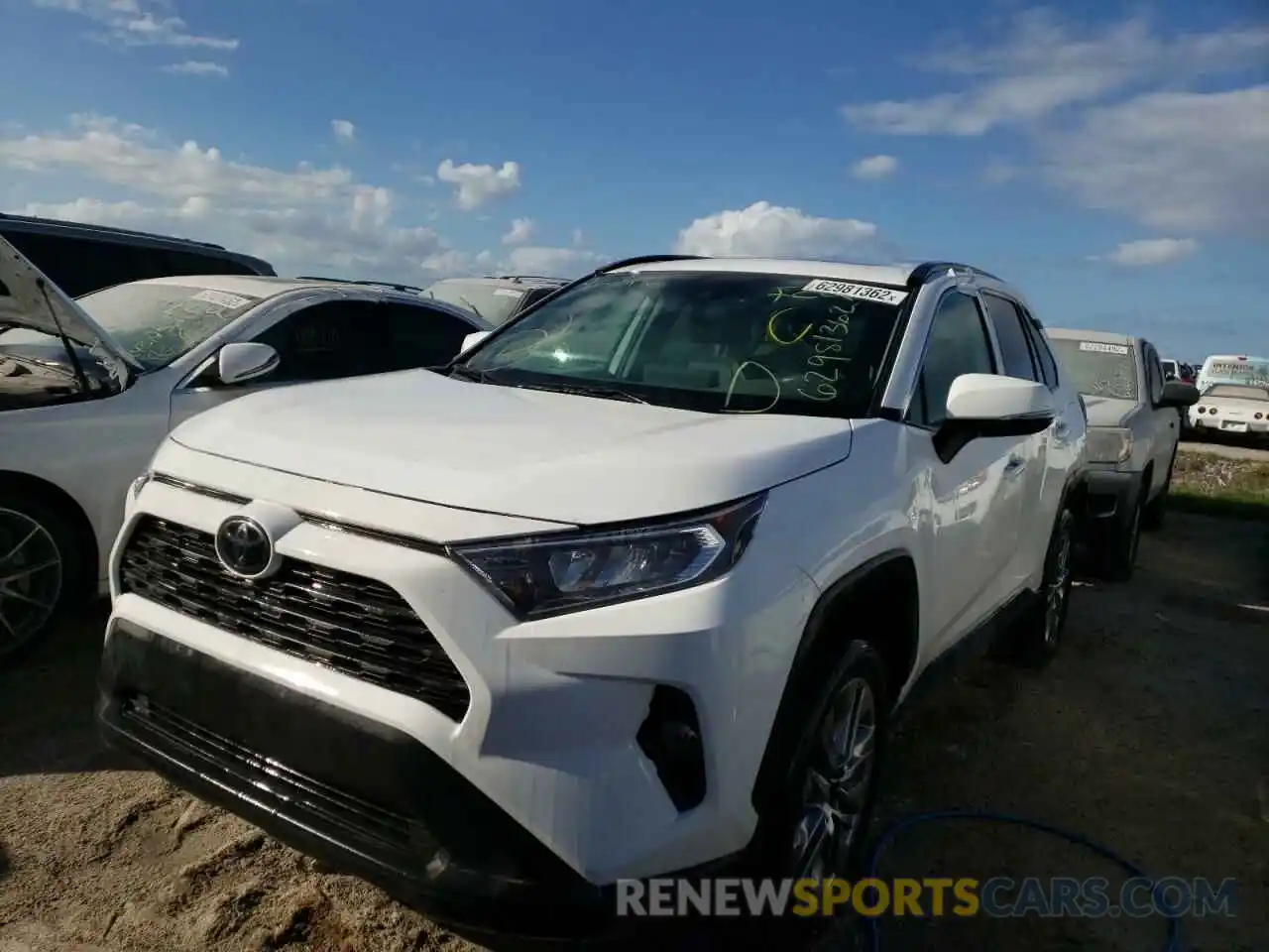 2 Photograph of a damaged car 2T3C1RFV8LC047084 TOYOTA RAV4 2020