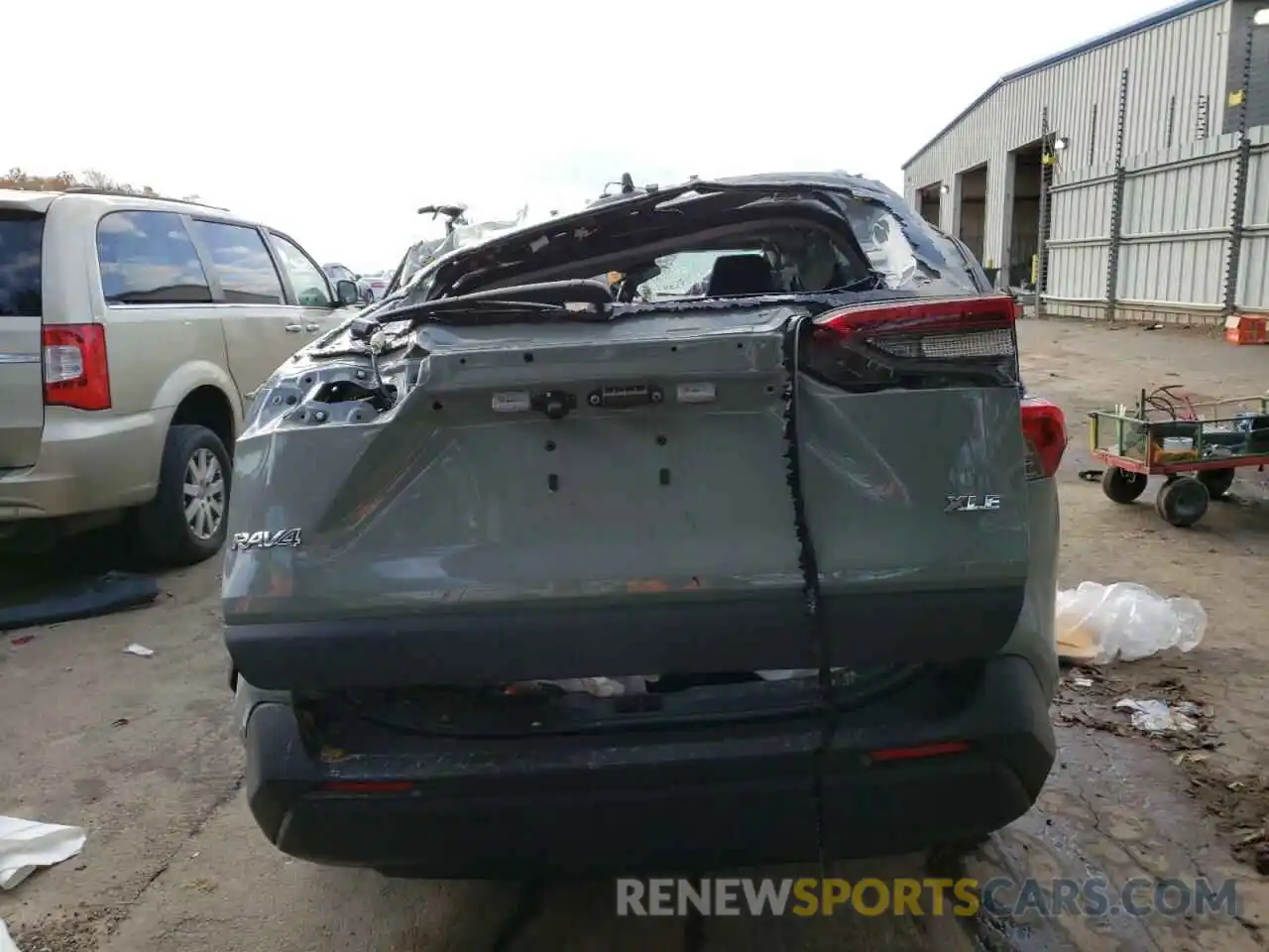 6 Photograph of a damaged car 2T3C1RFV8LC054925 TOYOTA RAV4 2020