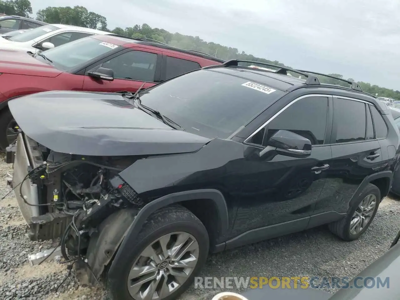 1 Photograph of a damaged car 2T3C1RFV8LC065620 TOYOTA RAV4 2020