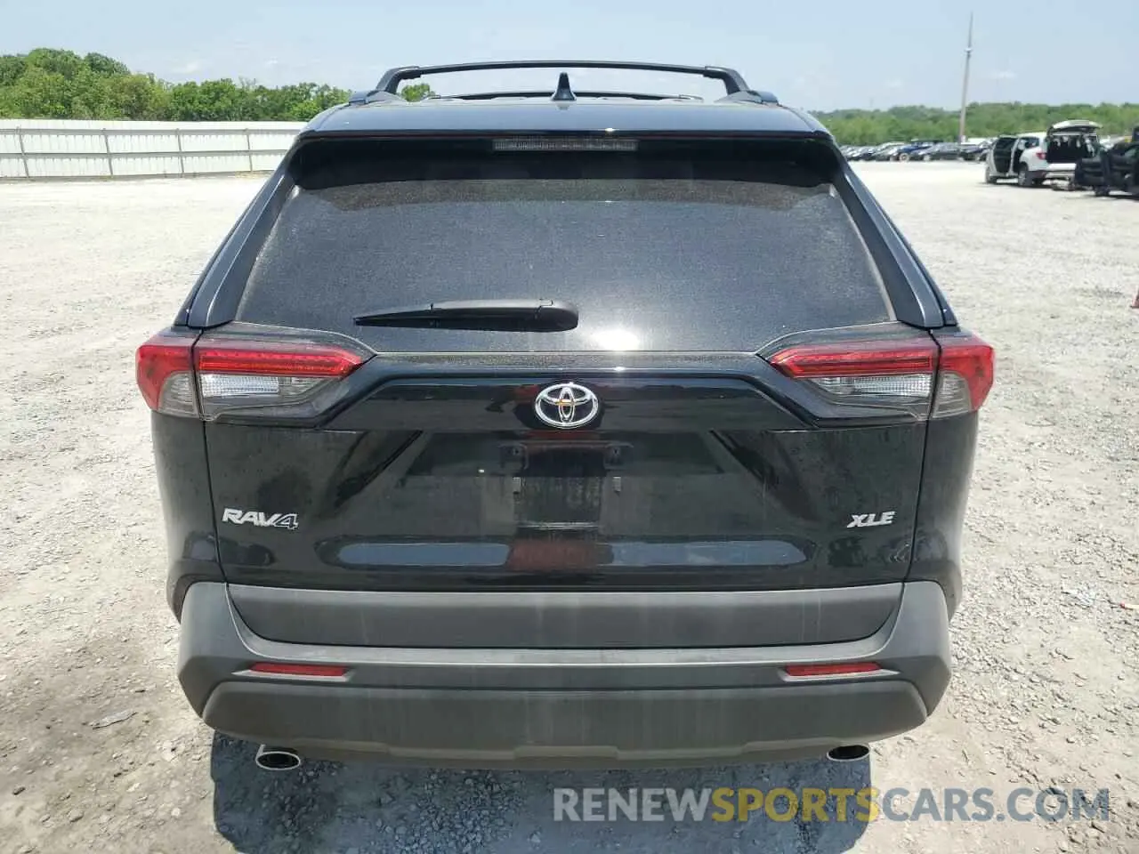 6 Photograph of a damaged car 2T3C1RFV8LC065620 TOYOTA RAV4 2020