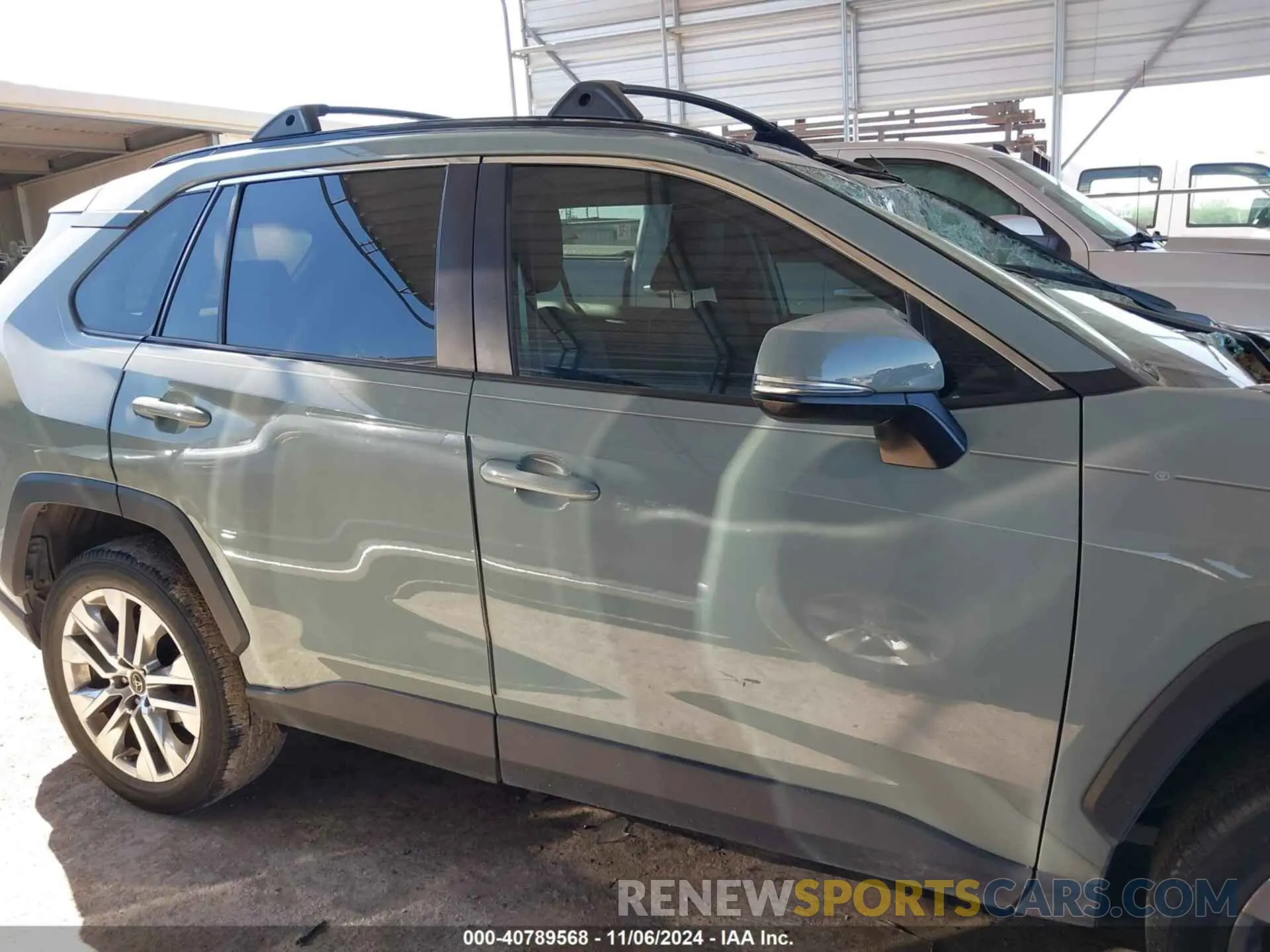 13 Photograph of a damaged car 2T3C1RFV8LW098454 TOYOTA RAV4 2020
