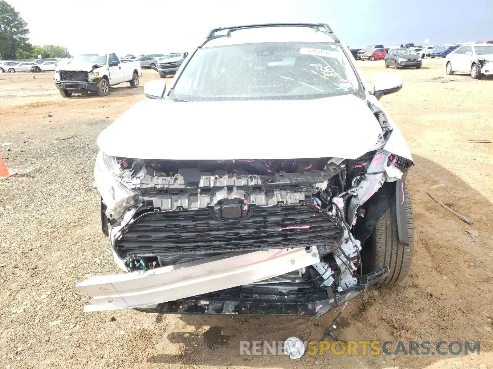 9 Photograph of a damaged car 2T3C1RFV8LW098891 TOYOTA RAV4 2020