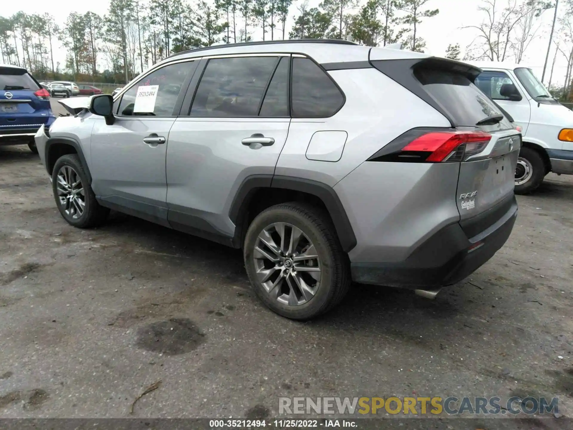 3 Photograph of a damaged car 2T3C1RFV9LC043397 TOYOTA RAV4 2020