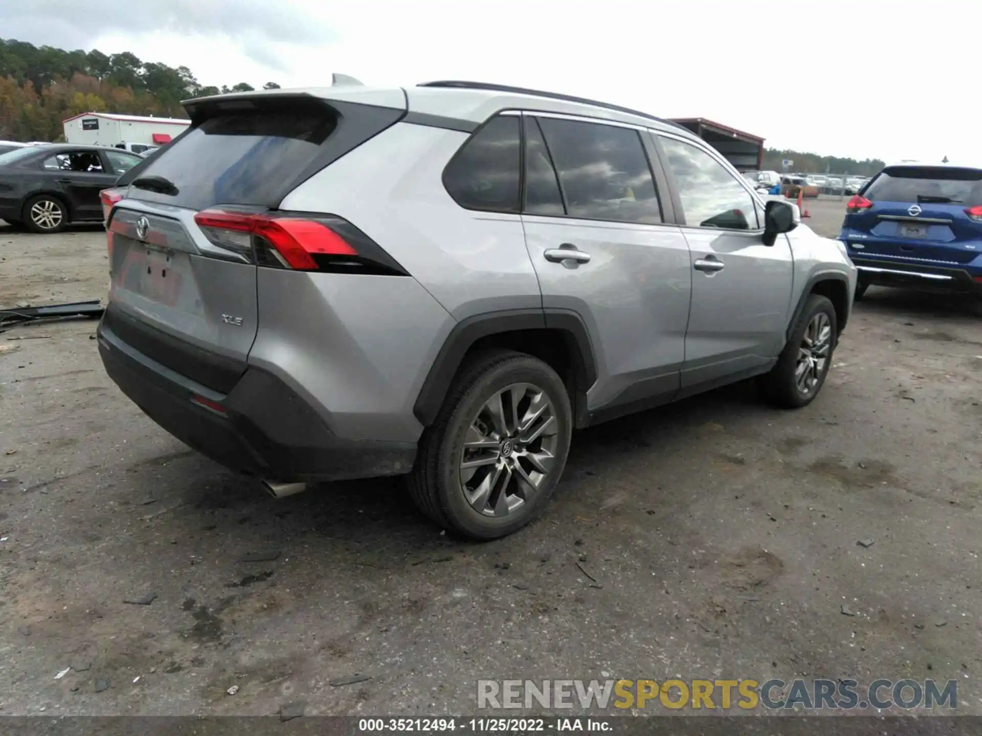 4 Photograph of a damaged car 2T3C1RFV9LC043397 TOYOTA RAV4 2020