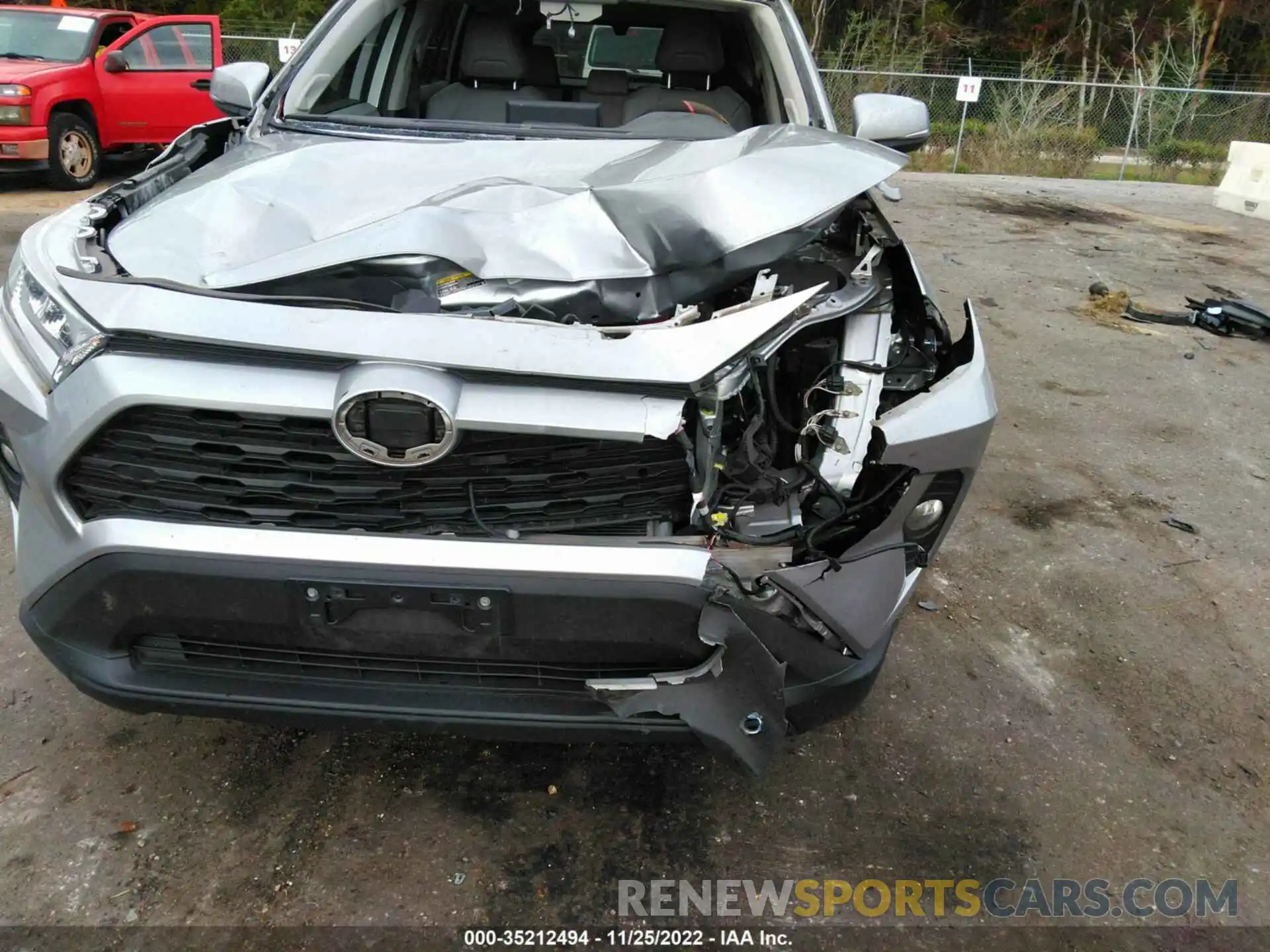 6 Photograph of a damaged car 2T3C1RFV9LC043397 TOYOTA RAV4 2020