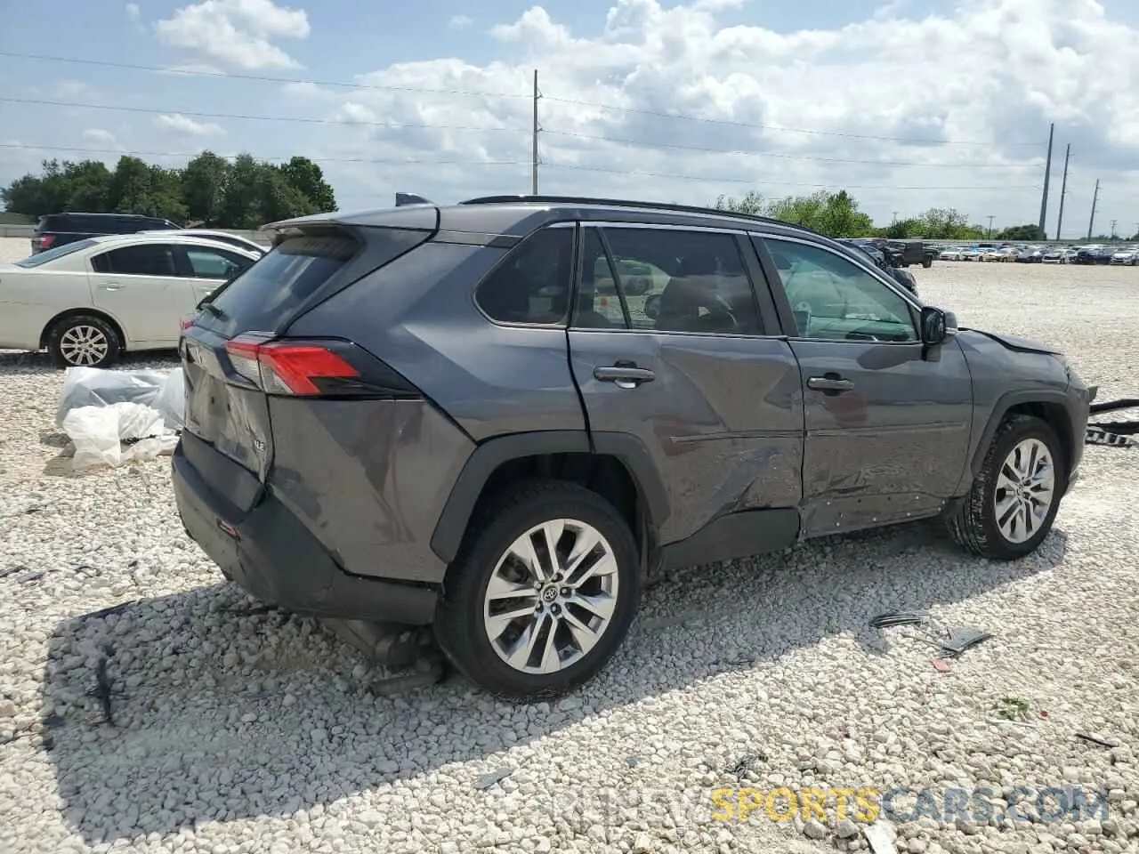 3 Photograph of a damaged car 2T3C1RFV9LW086698 TOYOTA RAV4 2020