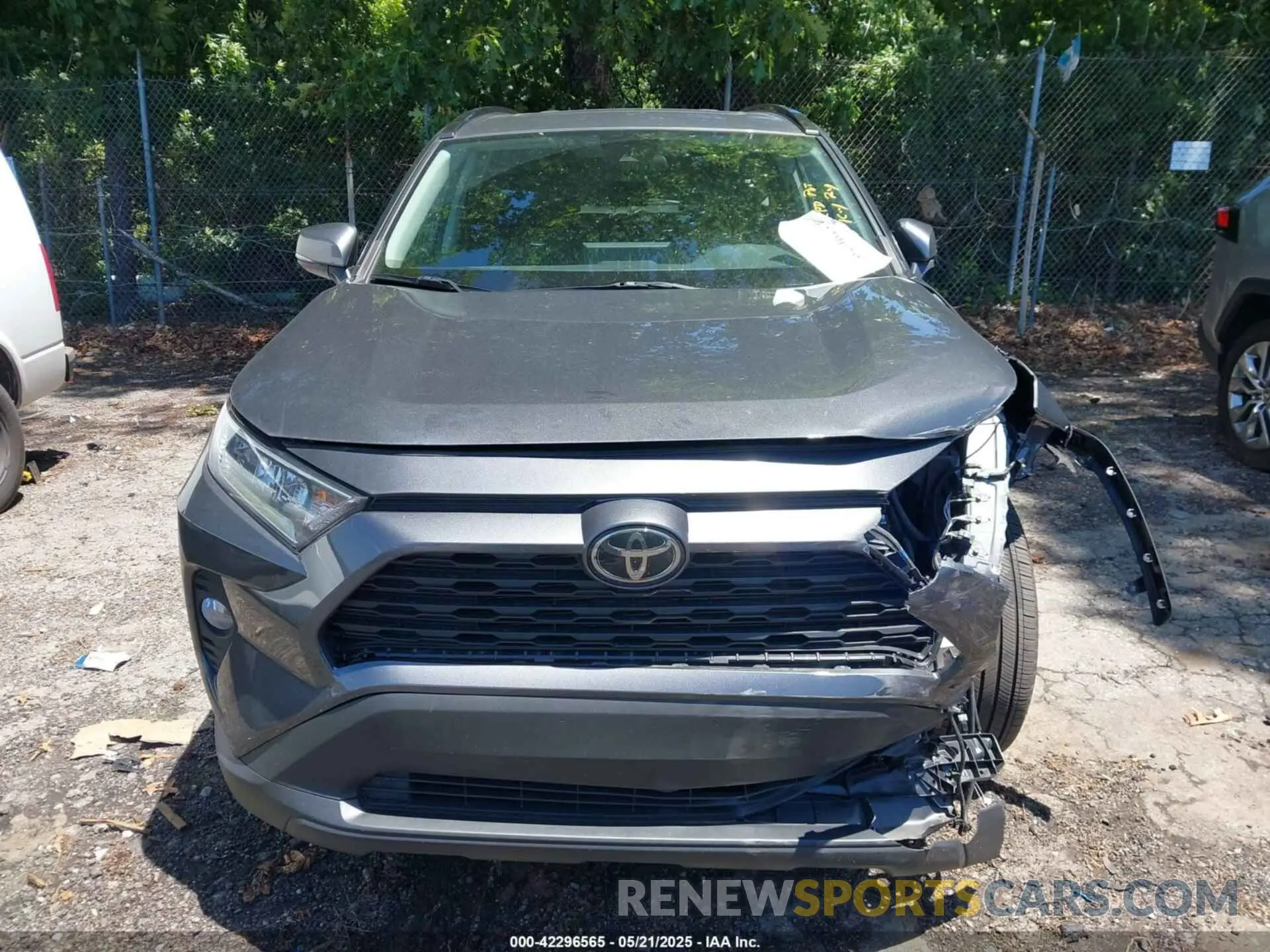 15 Photograph of a damaged car 2T3C1RFVXLC063383 TOYOTA RAV4 2020