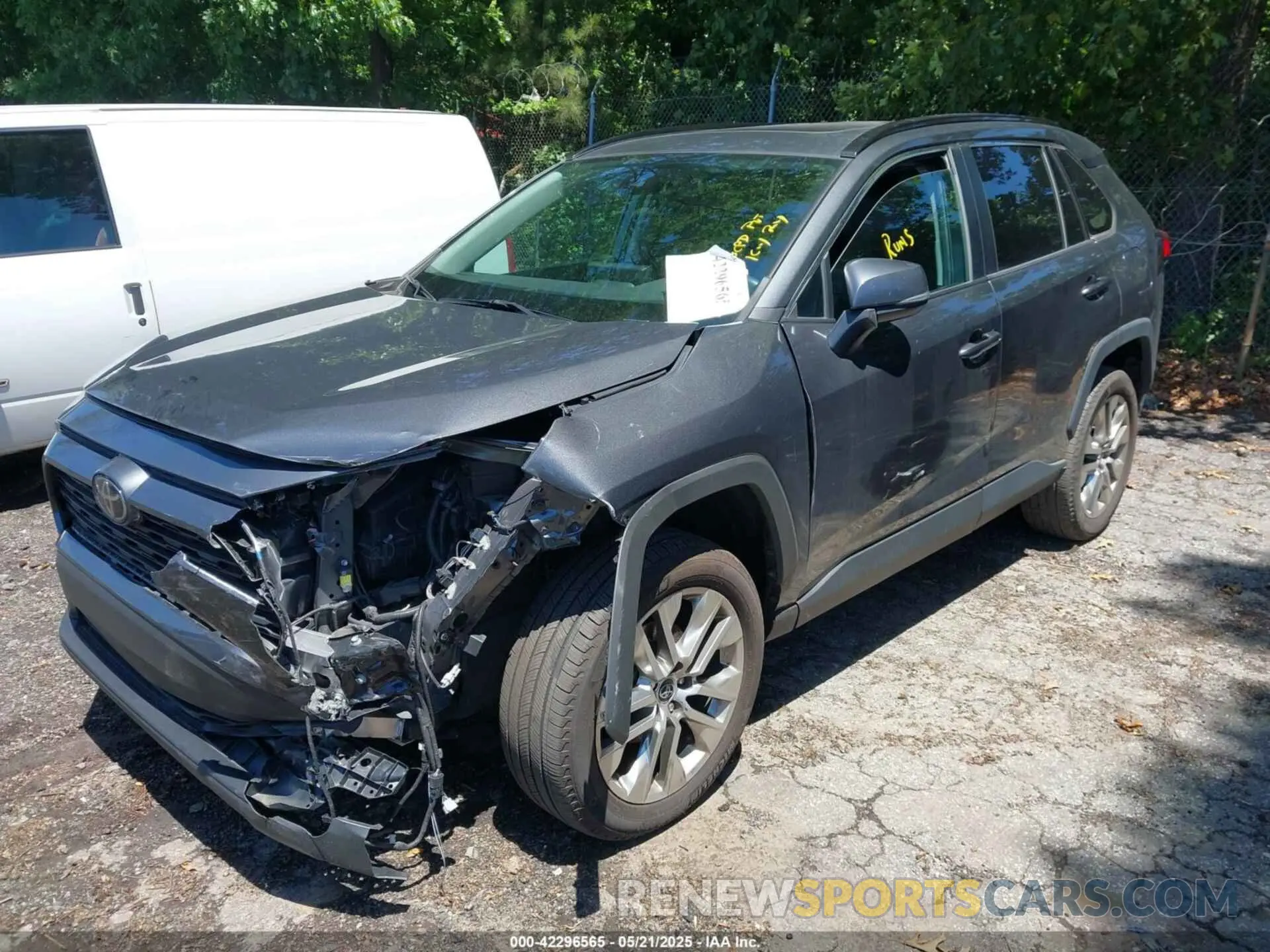 2 Photograph of a damaged car 2T3C1RFVXLC063383 TOYOTA RAV4 2020