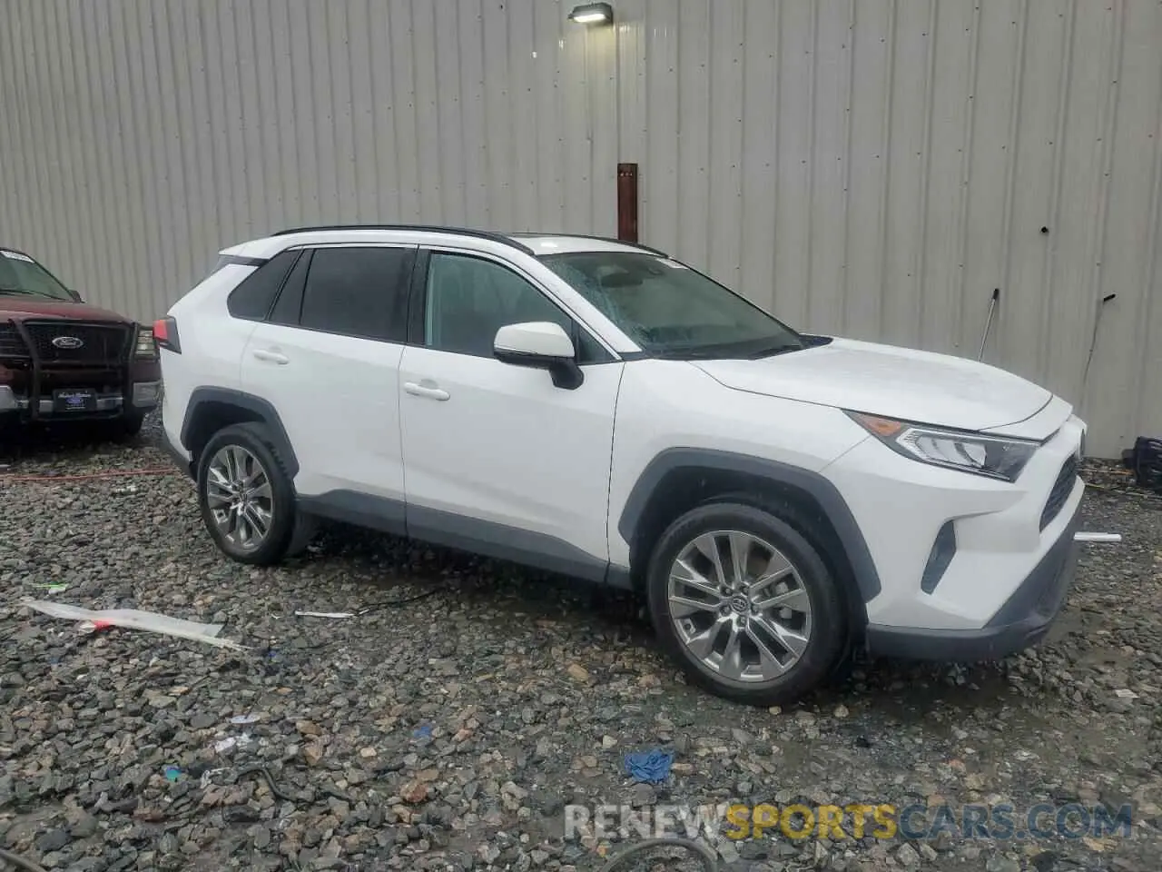 4 Photograph of a damaged car 2T3C1RFVXLC072990 TOYOTA RAV4 2020