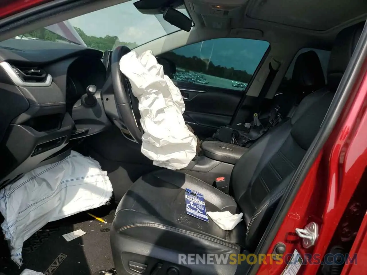 7 Photograph of a damaged car 2T3C1RFVXLC078904 TOYOTA RAV4 2020
