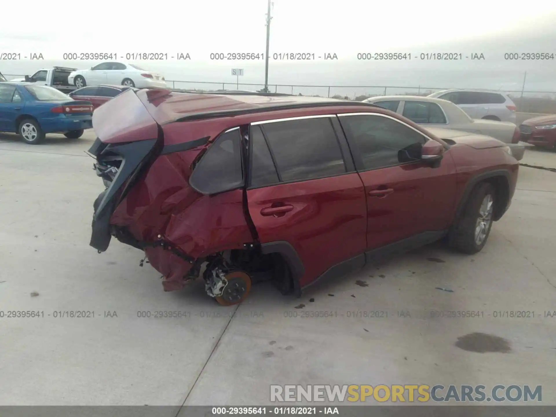 4 Photograph of a damaged car 2T3C1RFVXLW079470 TOYOTA RAV4 2020