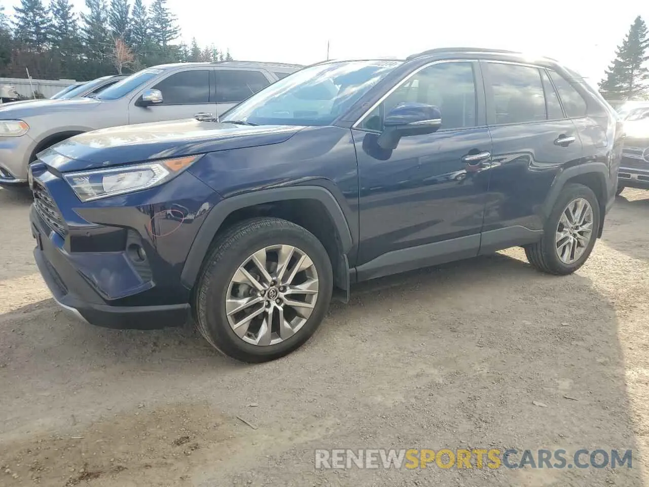 1 Photograph of a damaged car 2T3D1RFV4LC085206 TOYOTA RAV4 2020