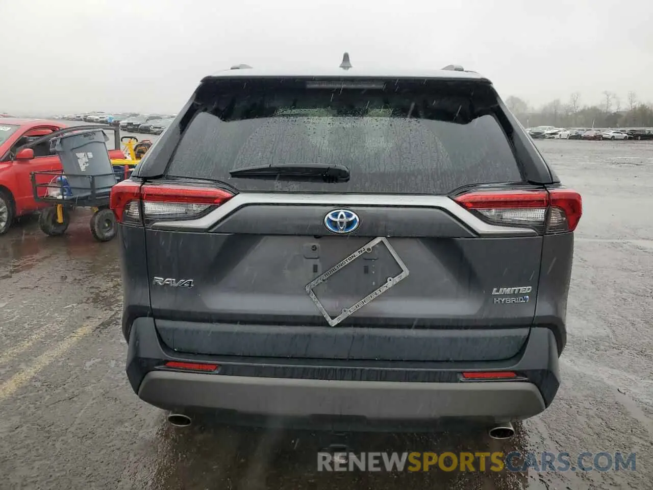 6 Photograph of a damaged car 2T3DWRFV1LW075877 TOYOTA RAV4 2020