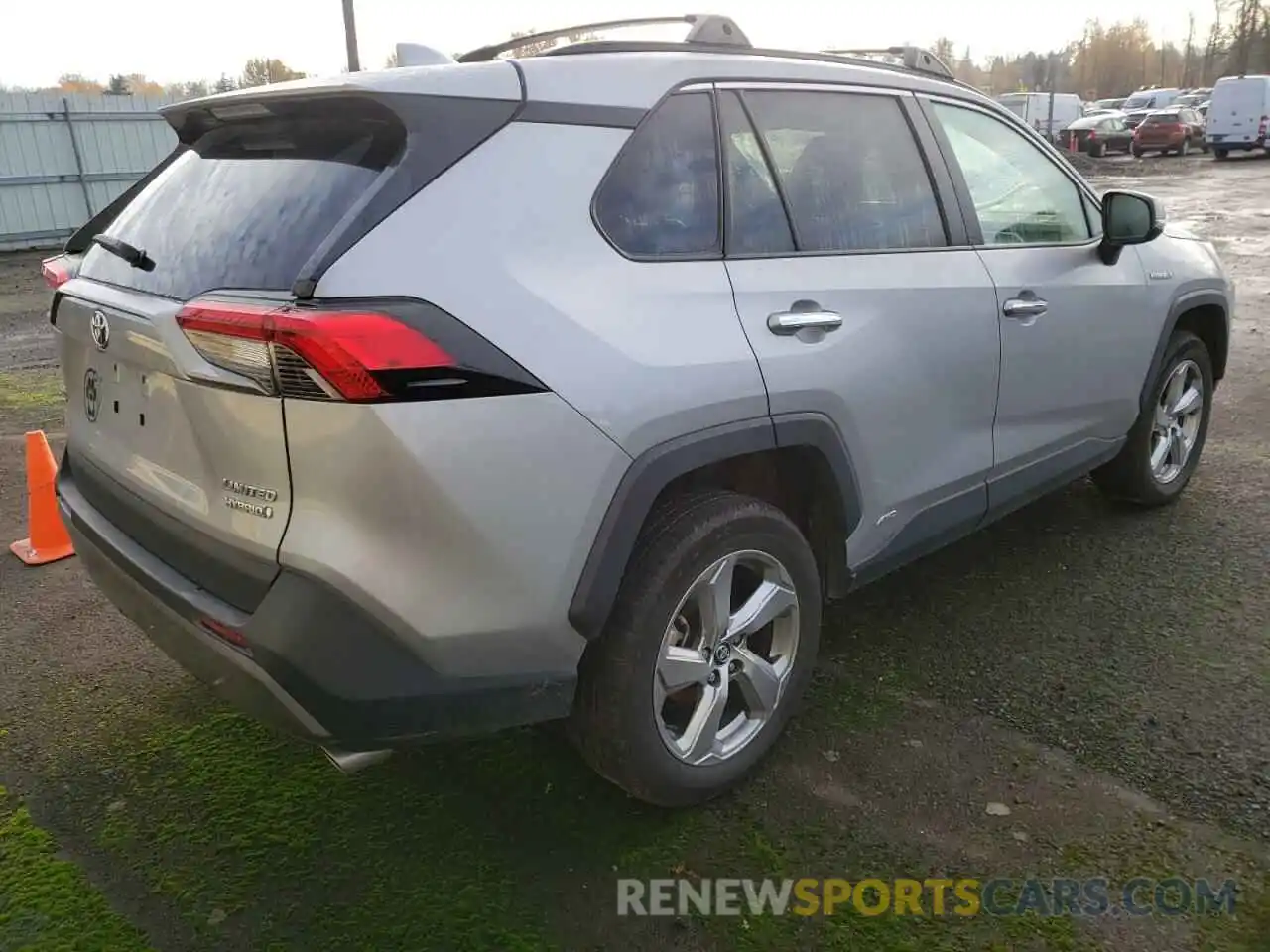 4 Photograph of a damaged car 2T3DWRFV5LW047810 TOYOTA RAV4 2020